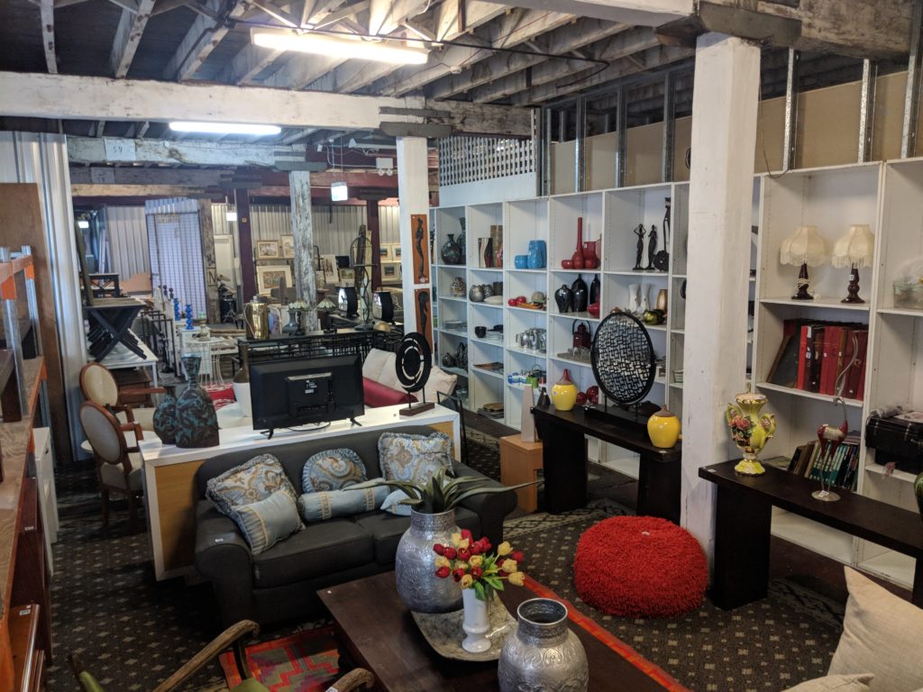 Modern Furnishings, Effects, Affordable Wall Art, Deceased Estate